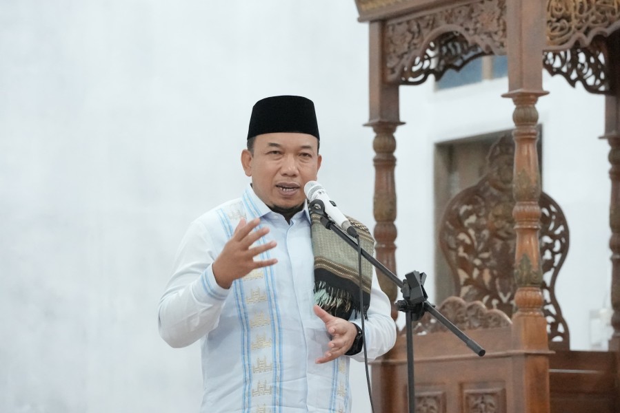 Husni Merza Ajak Masyarakat Tingkatkan Keimanan dan Perbanyak Bersedekah
