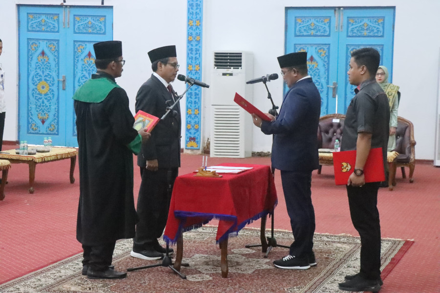 Bupati Zukri Lantik T. Zulfan sebagai Pj. Sekda Pelalawan, Ini Pesannya