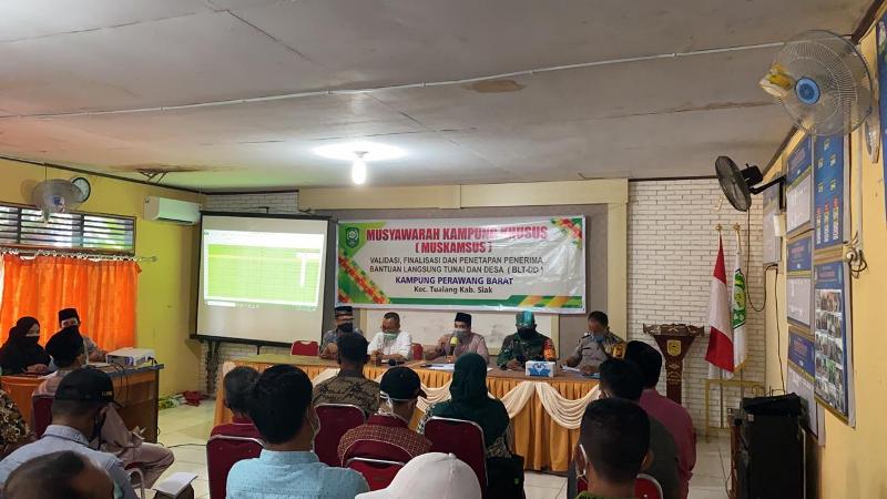 Hadiri Muskamsus, Serda Venus Luberto Sebut Penerima BLT-DD di Perawang Barat  236 KK