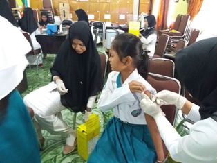 Puskesmas Perawang Suntikan Vaksin Rubella Ke Peserta Didik, Drg Nedra: Menunggu Instruksi Atasan