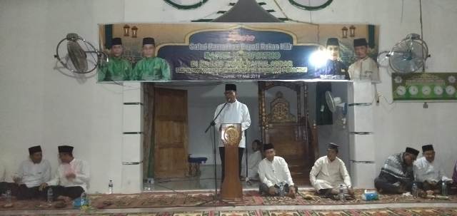 Pemkab Rokan Hilir Serahkan Sumbangan Untuk Rumah Ibadah