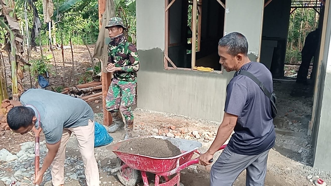 Rumah Nyak Ubit Perlahan Bangkit, Satgas TMMD ke 129 Wujudkan Hunian Layak untuk warga Kurang Mampu