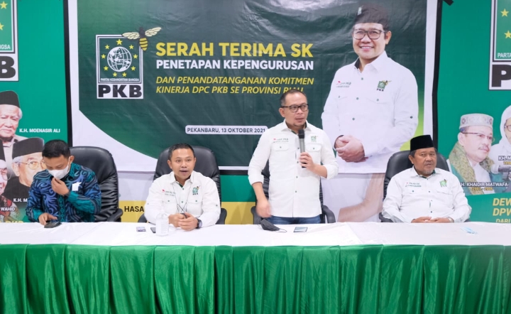 11 DPC PKB Riau Terima SK, Abdul Wahid Yakin PKB Riau Menang Tahun 2024