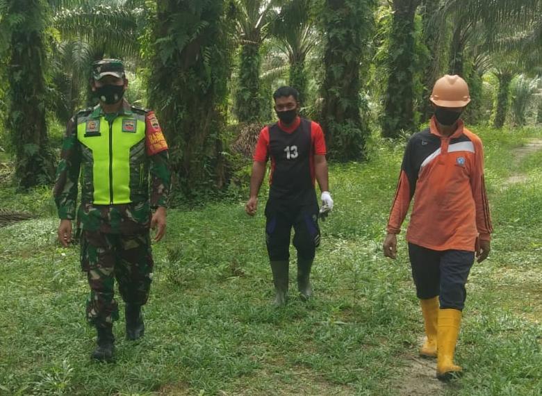 Sertu Alexander Sigalingging Lakukan Sosialisasi Karhutla ke Warga PST