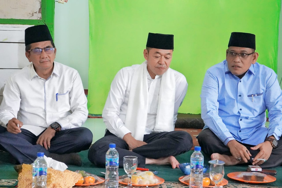 Anggota DPRD Rohil Dampingi Bupati Kunjungan Madrasah Suluk Thariqat Naqsyabandiyah