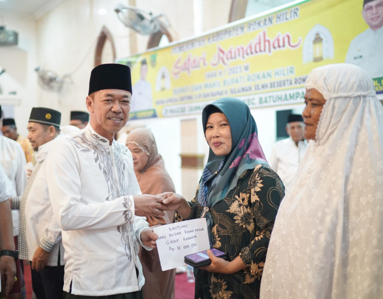 Bupati Rohil Ajak Generasi Muda Meramaikan Masjid
