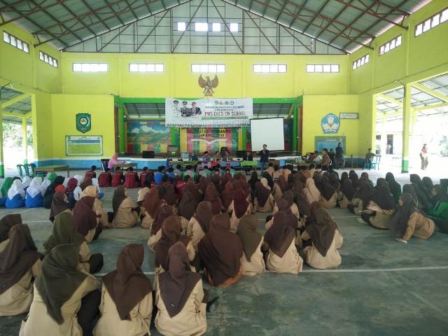 Ratusan Pelajar SMA di Kecamatan Bungaraya Siak, Antusias Ikuti PWI Goes to School