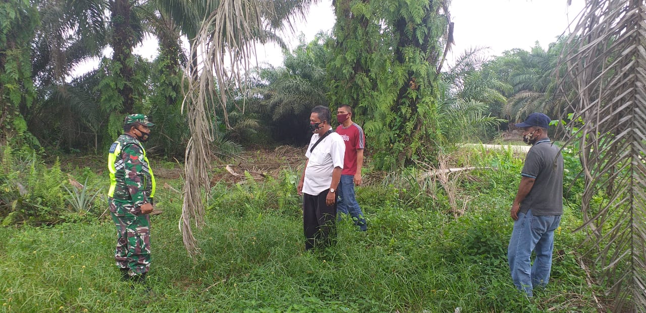 Koptu K Manullang Sosialisasi Karhutla di Pinang Sebatang