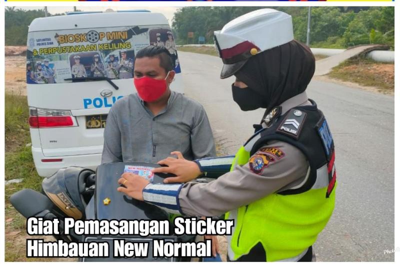 Pasang Stiker New Normal, Masyarakat Siak Diminta Untuk Sadar Patuhi Prokes