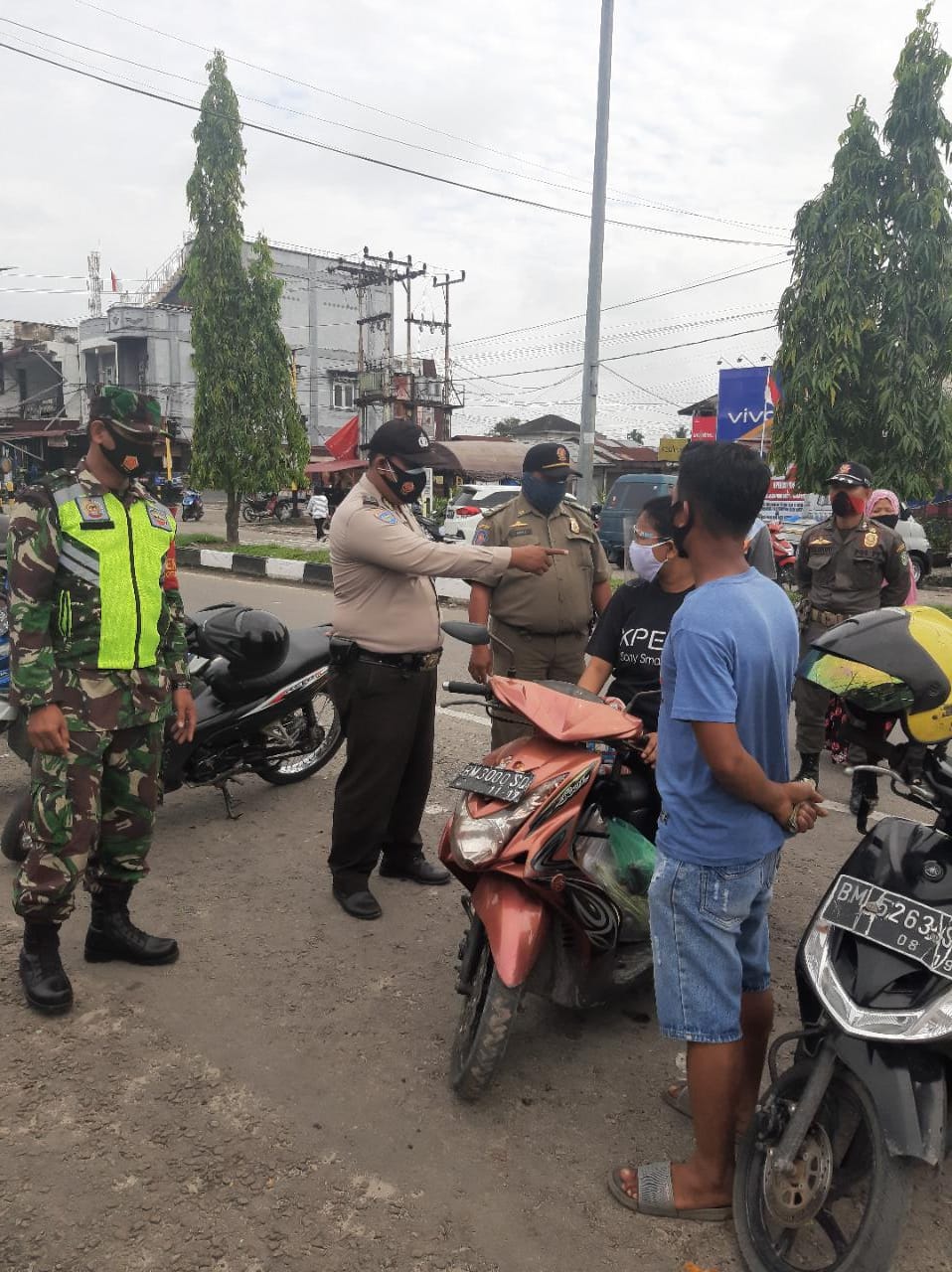 Serda Sarju Wajibkan Masyarakat Tualang 3 M Pada Masa Pendemi Covid-19