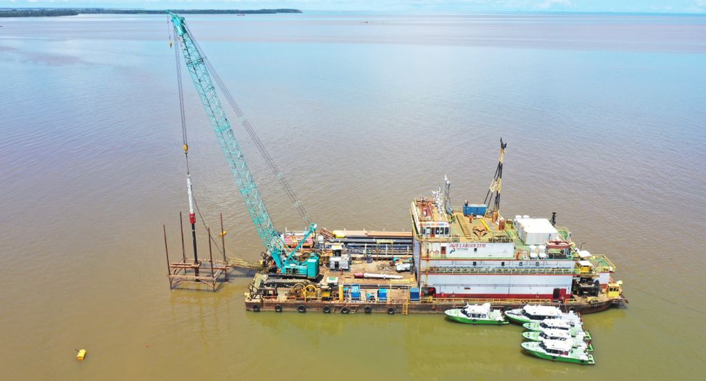 PHM Uji Coba Pemancangan Pipa Pengeboran Buatan Produsen Nasional