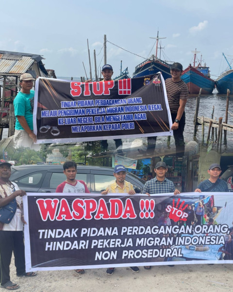 Ajak Warga Dumai Tolak TPPO dan PMI Ilegal, Faisal dan Warga Bentangkan Spanduk