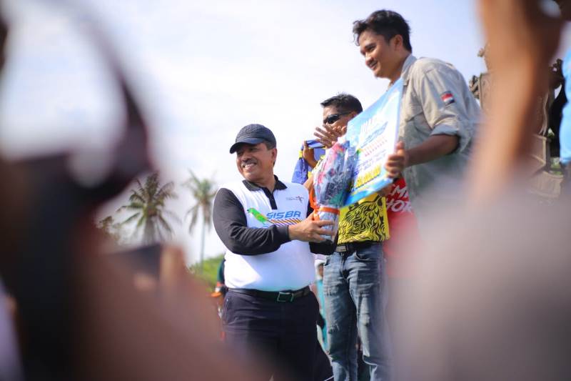 Alfedri Tutup Serindit Boat Race, Kota Bekasi Keluar Sebagai Juara Pertama