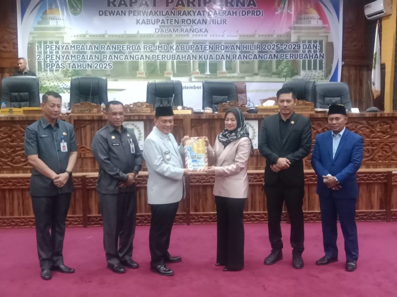Strategis Kebijakan Anggaran ,DPRD Rohil Terima Dokumen  R-KUA/PPAS 2025