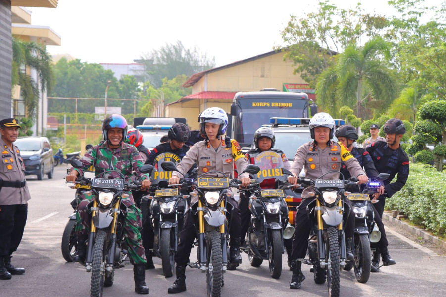 Tingkatkan Kamtibmas, Polisi & TNI Gelar Patroli Dialogis
