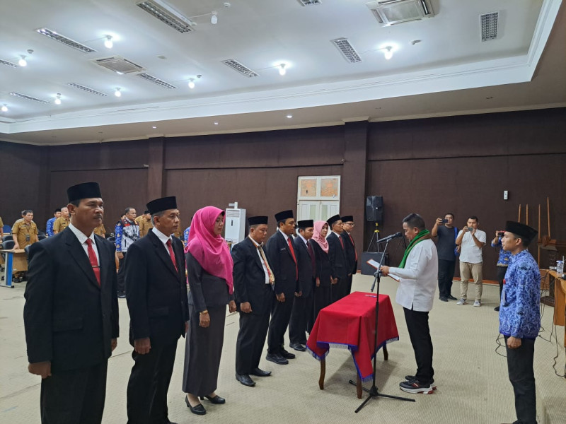 Bupati Zukri Kukuhkan Dewan Pendidikan Kabupaten Pelalawan