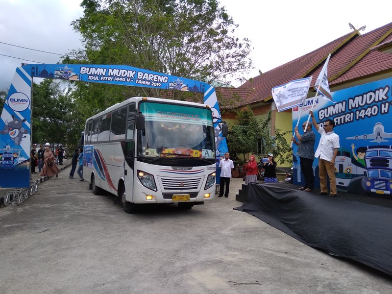 Tidak Ada Rute Ke Sumbar, Pelindo 1 Berangkat 200 Pemudik Dari Perawang ke Medan