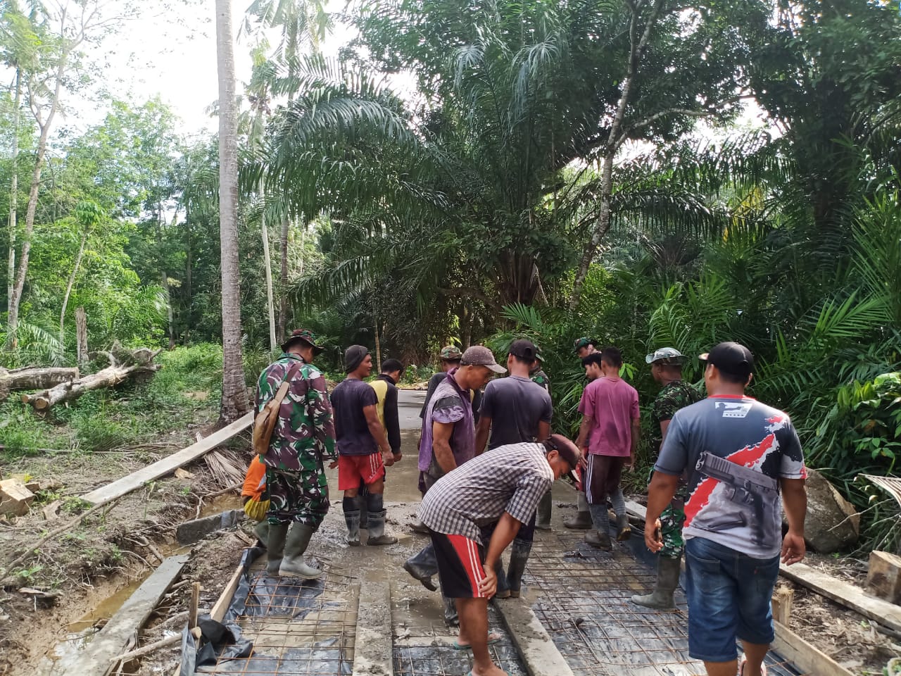 Jalan Gang Kadiran Dibangun, Dapat Mendorong Peningkatan Pendapatan Warga