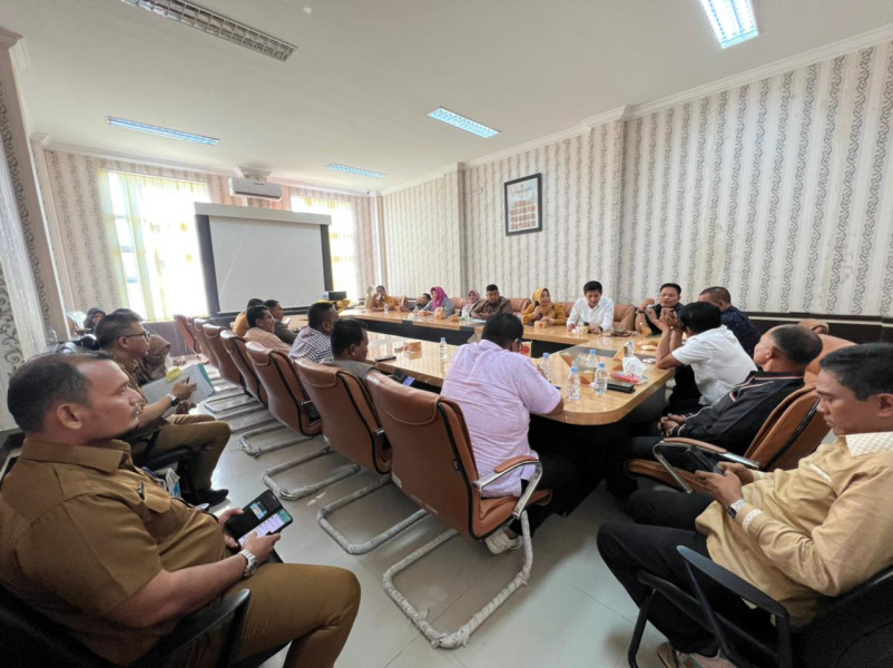 Rapat Konsultasi Pimpinan DPRD Rohil dan Pansus , Ini Penjelasan Ketua DPRD Rohil