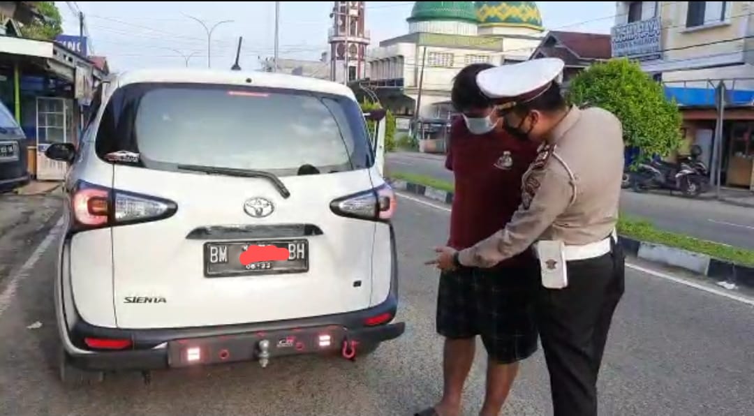 Pakai Lampu Rem Bikin Silau, Siap-siap Kena Tindak