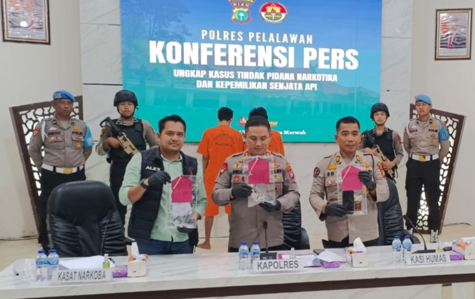 Tangkap Dua Tersangka Narkoba, Polres Pelalawan Berhasil Amankan 1 Unit Senpi Rakitan