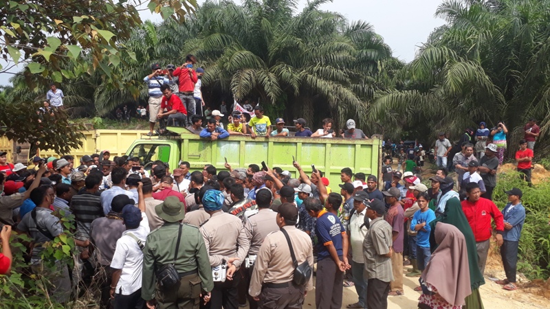 Proses Penertiban dan Pemulihan Lahan Nyaris Bentrok, Warga: Kemana Lagi Kami Harus Mengadu