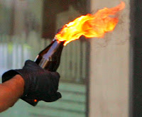 Dua Bank di Tembilahan Jadi sasaran Bom Molotov