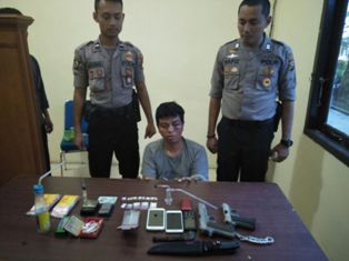 Jadi Bandar Sabu, WA Dicokok Team Sat Res Narkoba Polres Pelalawan