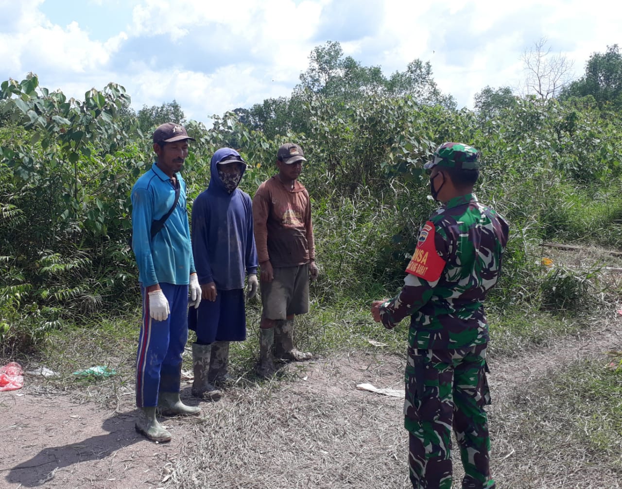 Sertu TH Hutagalung Ajak Masyarakat Berperan Aktif Pantau Titik Api