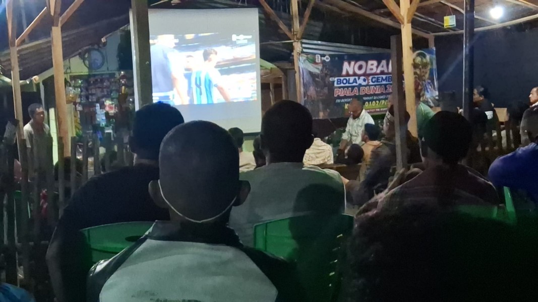 Kodim 0102/Pidie Gelar Nobar Final Piala Dunia 2026 Bersama Warga di Lokasi TMMD ke-129