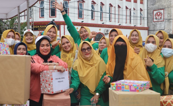 Meriahkan Hari Ibu, PKK Rohil, Gerak jalan beragam Door Prize Tersedia