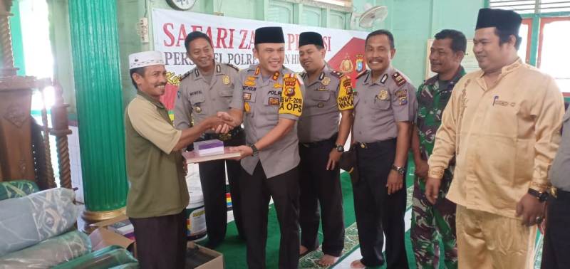 Polres Rokan Hilir Salurkan Zakat Profesi Personil