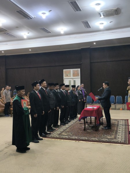 Wakil Bupati Pelalawan Husni Tamrin Lantik 9 Pejabat Administrator dan Pengawas