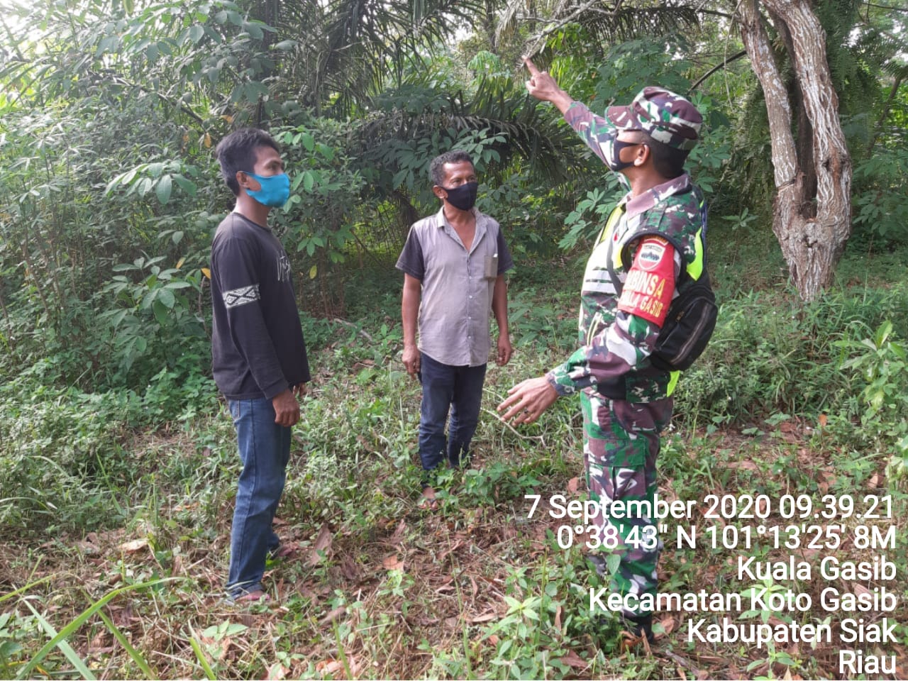 Serda Ardian Agus Bersama Masyarakat Sosialisasi Karhutla di Kampung Kuala Gasib