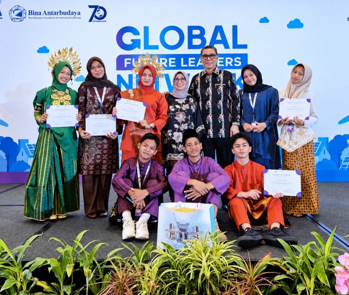 Pelajar Binaan EMP Energi Riau Raih Best Poster di GFLN 2026
