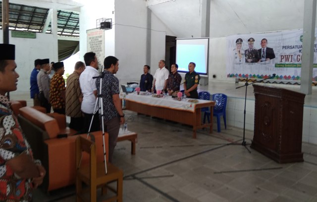 Disambut Antusias, PWI Goes To School Di Tualang Dicecar Belasan Pertanyaan