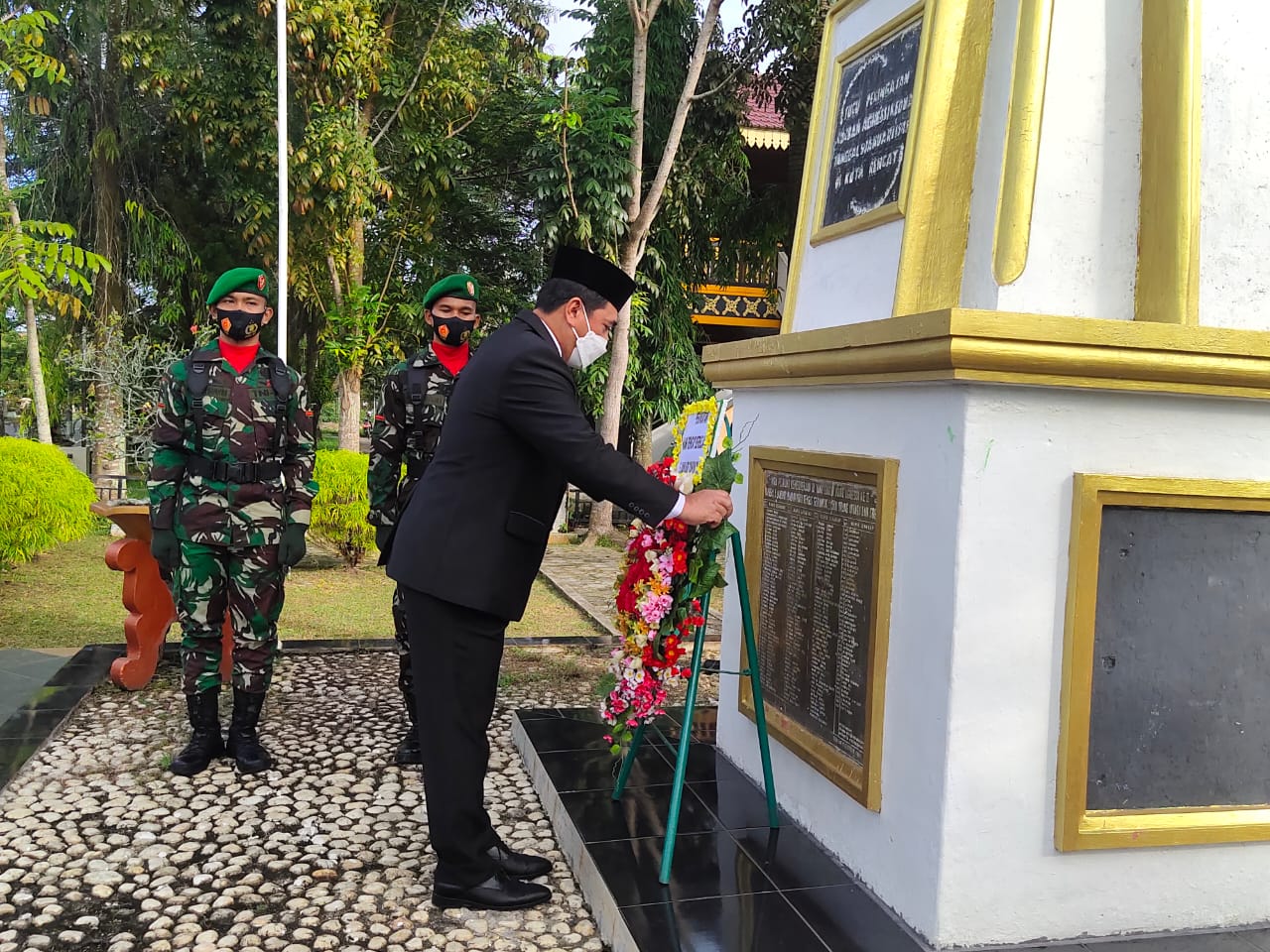 Mengenang Rengat Berdarah 5 Januari 1949, Wakil Bupati Inhu, Polres & Dandim Tabur Bunga