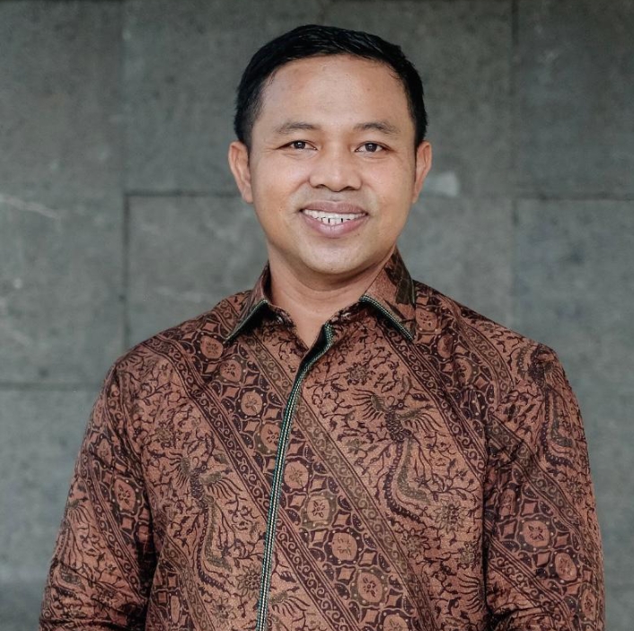 T Jerri Yakin, di Tangan Abdul Wahid IKA UIN SUSKA Solid