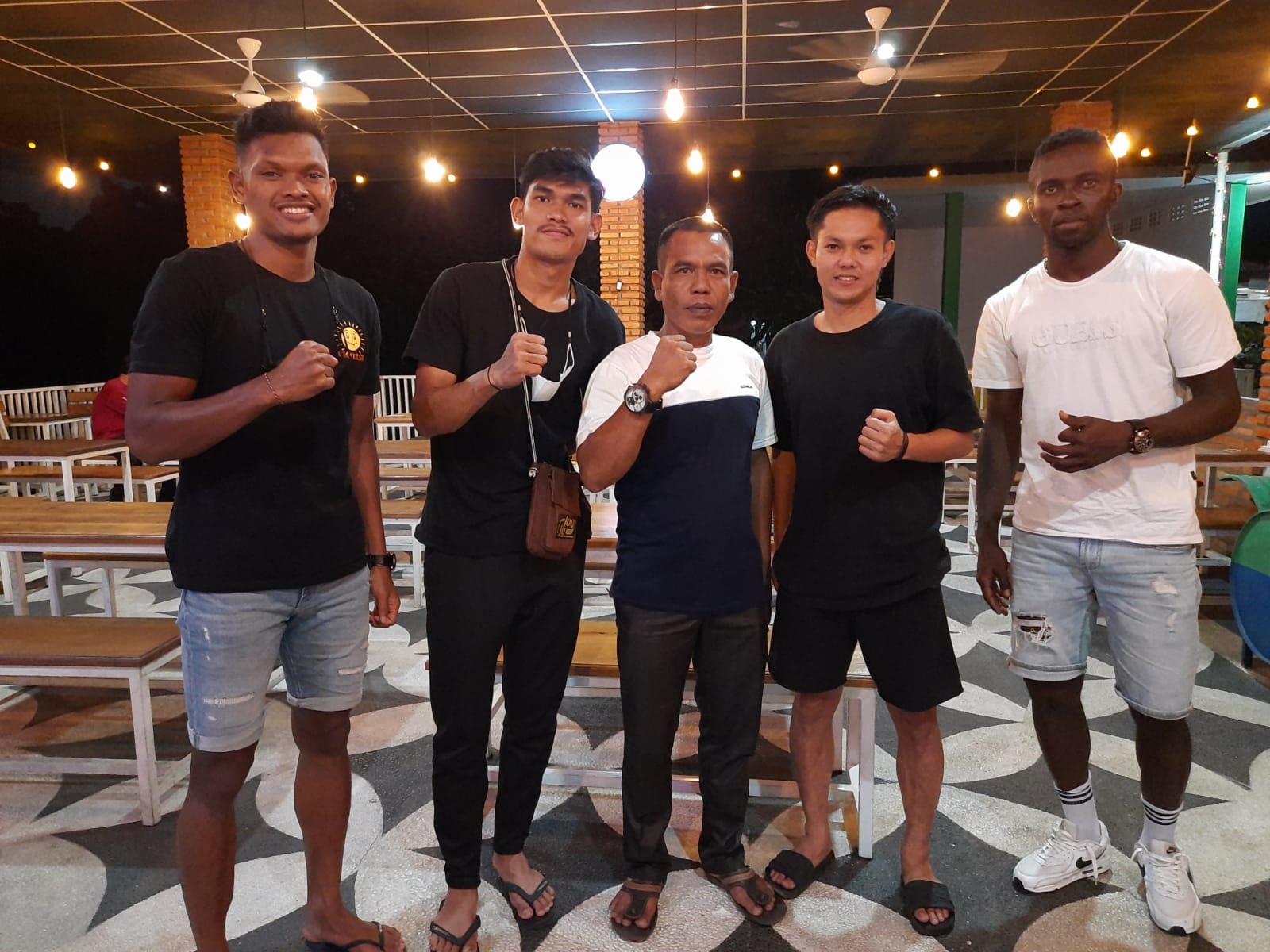 Babak Final Sepak Bola Di Desa Sungai Kuning Benio Inhu, Rafi Asal Negara Togo Ikut Bertanding