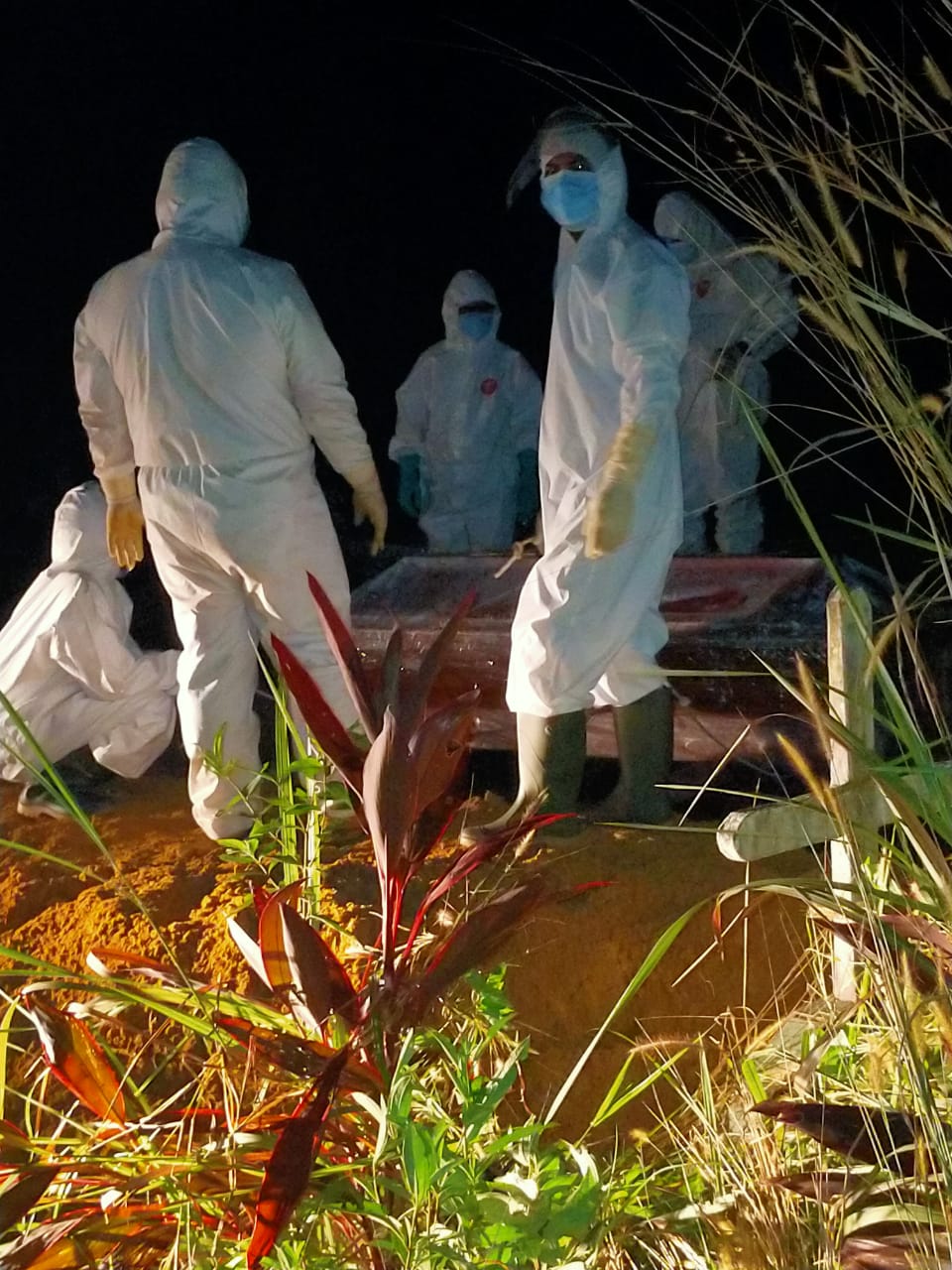Meninggal Mendadak, Karyawan PT HABI di Makamkan Secara Protap Covid-19