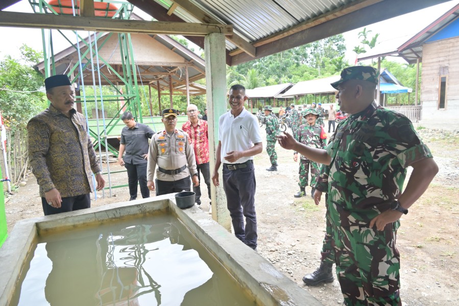Danrem 011/Lilawangsa Tinjau Sumur Bor, MCK dan Tempat Wudu Hasil TMMD ke-129