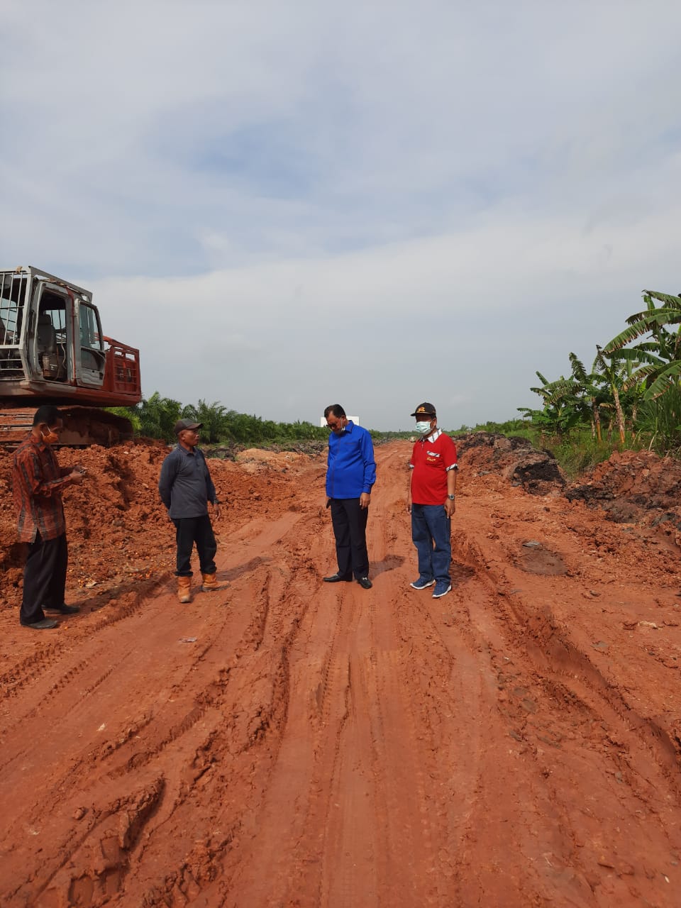 Bupati H Suyatno Tinjau Proyek Propinsi Jalan Lintas Pesisir