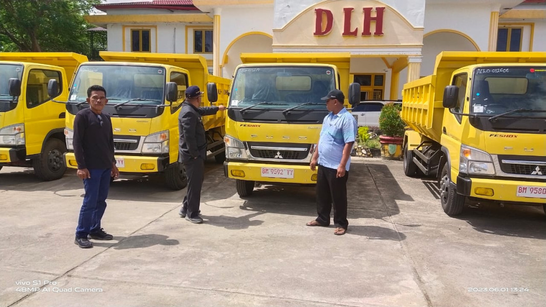DLH Rohil Dapat Tambahan 5 Unit Dump Truck APBD 2023