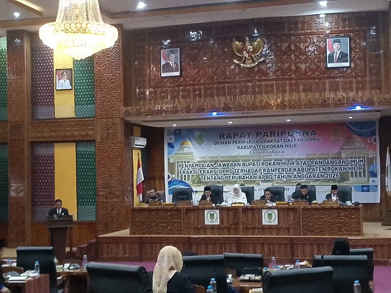 Sidang Paripurna DPRD Rohil, Jawab Pemerintah Terkait Pandangan umum Fraksi RAPBD- P -2025