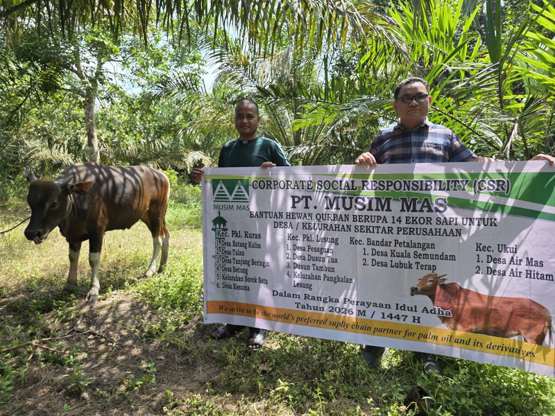 Berbagi Kebahagiaan di Hari Raya Idul Adha, PT Musim Mas Salurkan Hewan Qurban ke Desa Sekitar Perusahaan