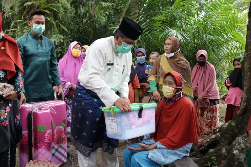 Rumah Nek Sarinah Terbakar, Bupati Alfedri: Insya Allah Akan Kita Bangun Kembali