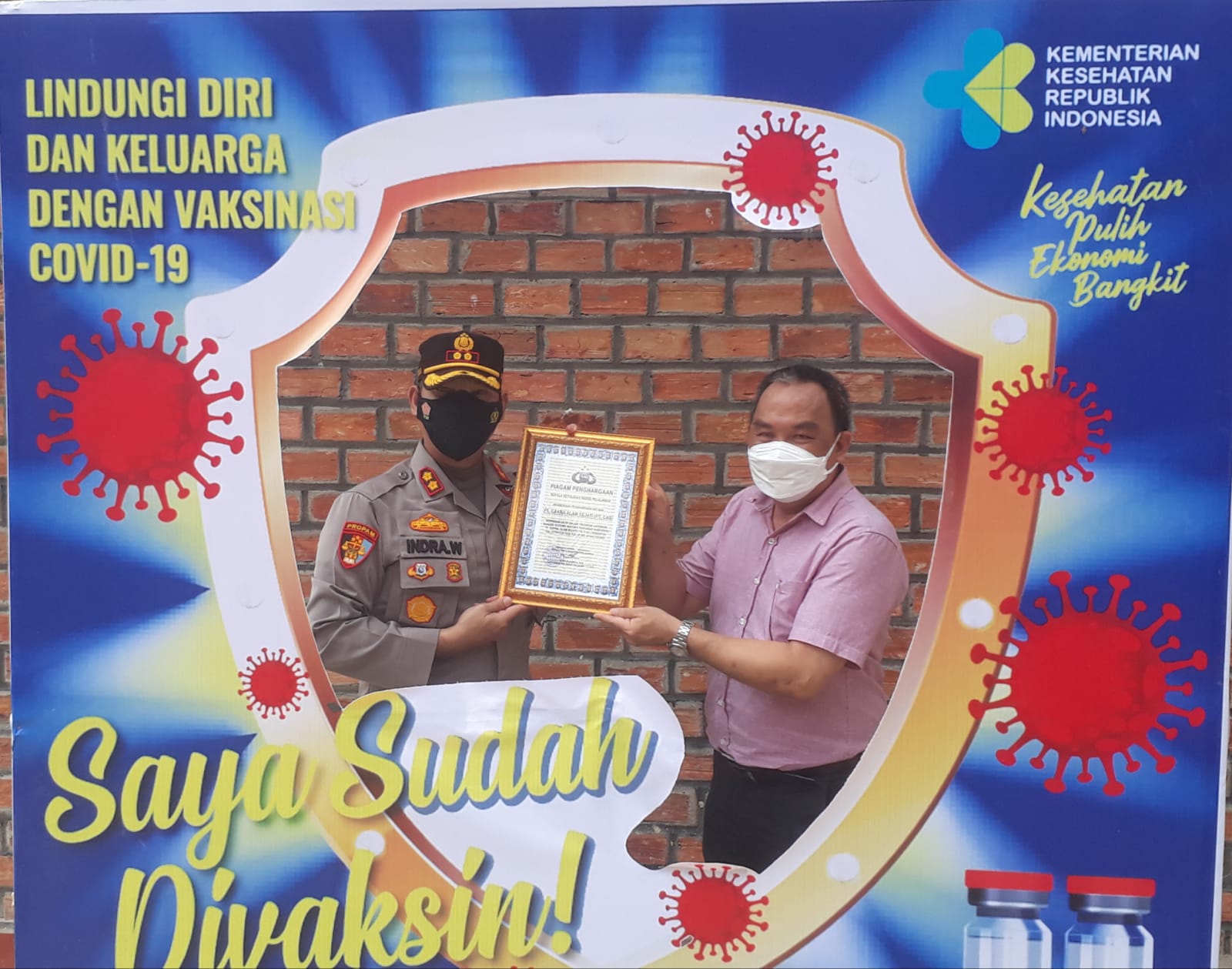 Apresiasi Pelaksanaan Vaksin Gotong Royong, Kapolres Pelalawan Berikan Penghargaan Kepada PT CAS