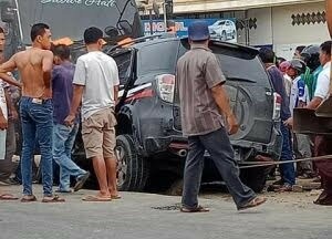 Dump Truck vs Toyota Rush, Daniel Patah Tulang