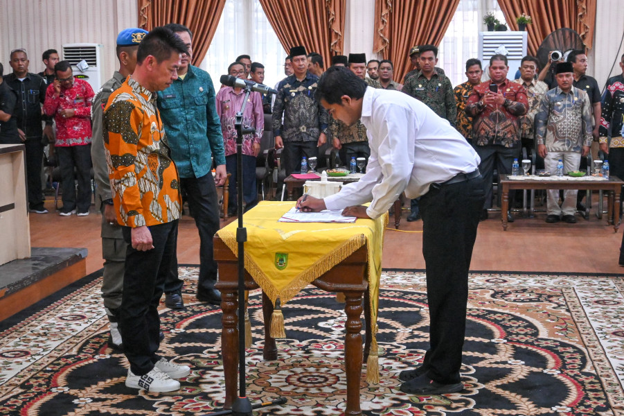 Menyongsong Pilkada Rohil, 2294 Satlinmas Di Kukuhkan