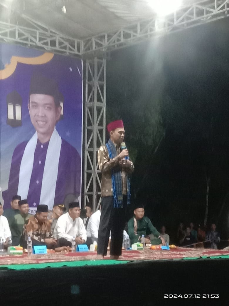 Hadiri Tabligh Akbar 1 Muharram 1446 H Bersama Ustadz Abdul Somad, Bupati Zukri Ajak Masyarakat Untuk Lebih Peduli Terhadap Sesama